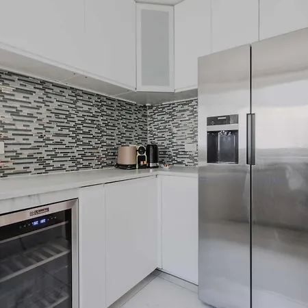 Charming Apt In Central - 1br 2p -sebastopol Apartment *
